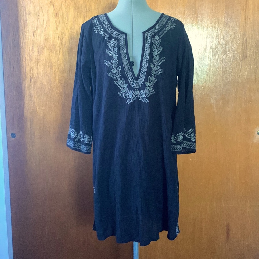 Old Navy black w/ silver embroidery tunic dress blouse L